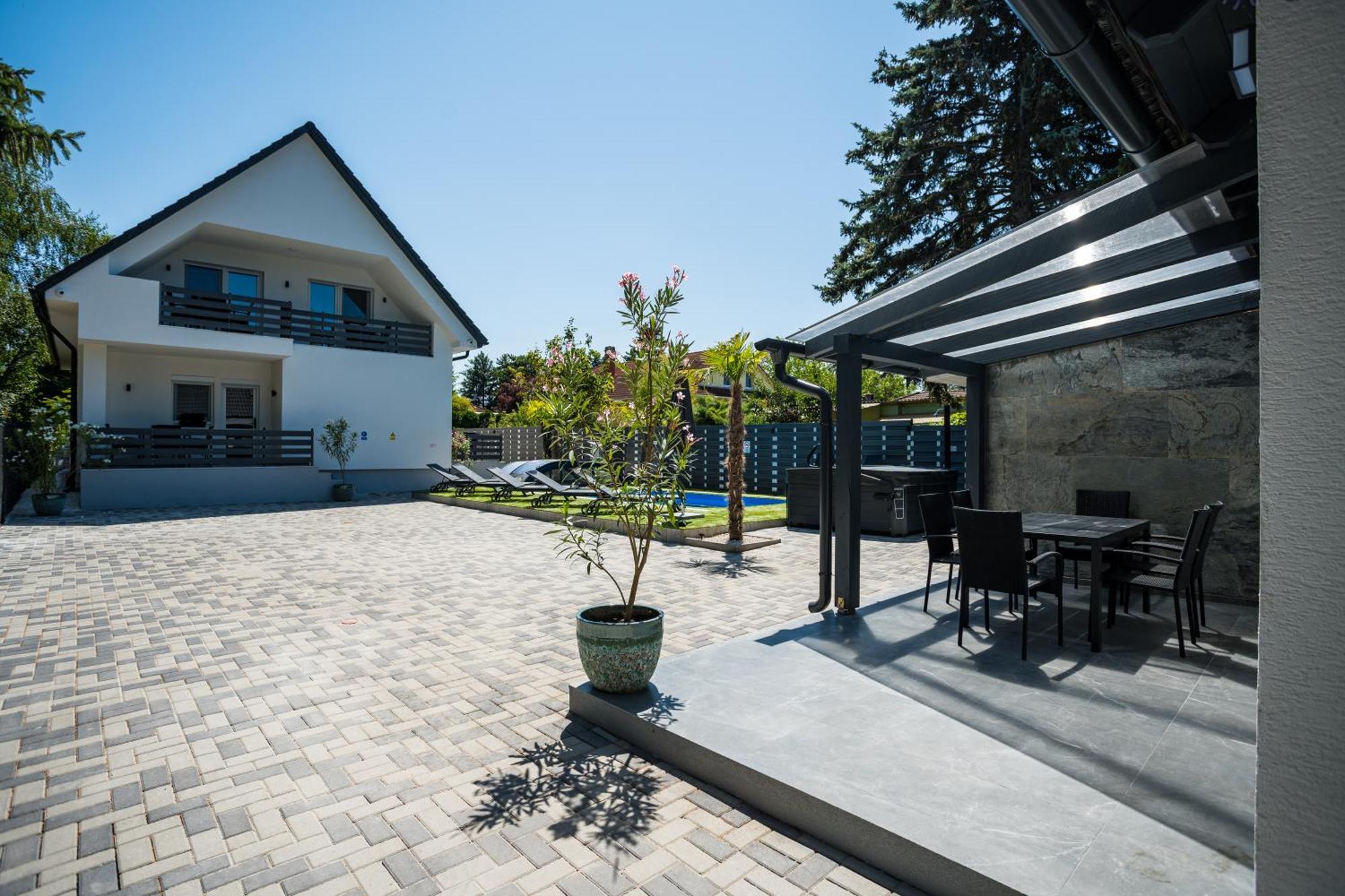 Balatonic Lime Apartmanhaz Siofok Exterior photo
