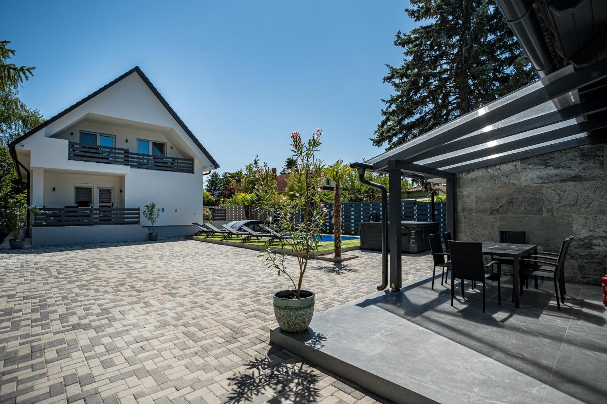 Balatonic Lime Apartmanhaz Siofok Exterior photo