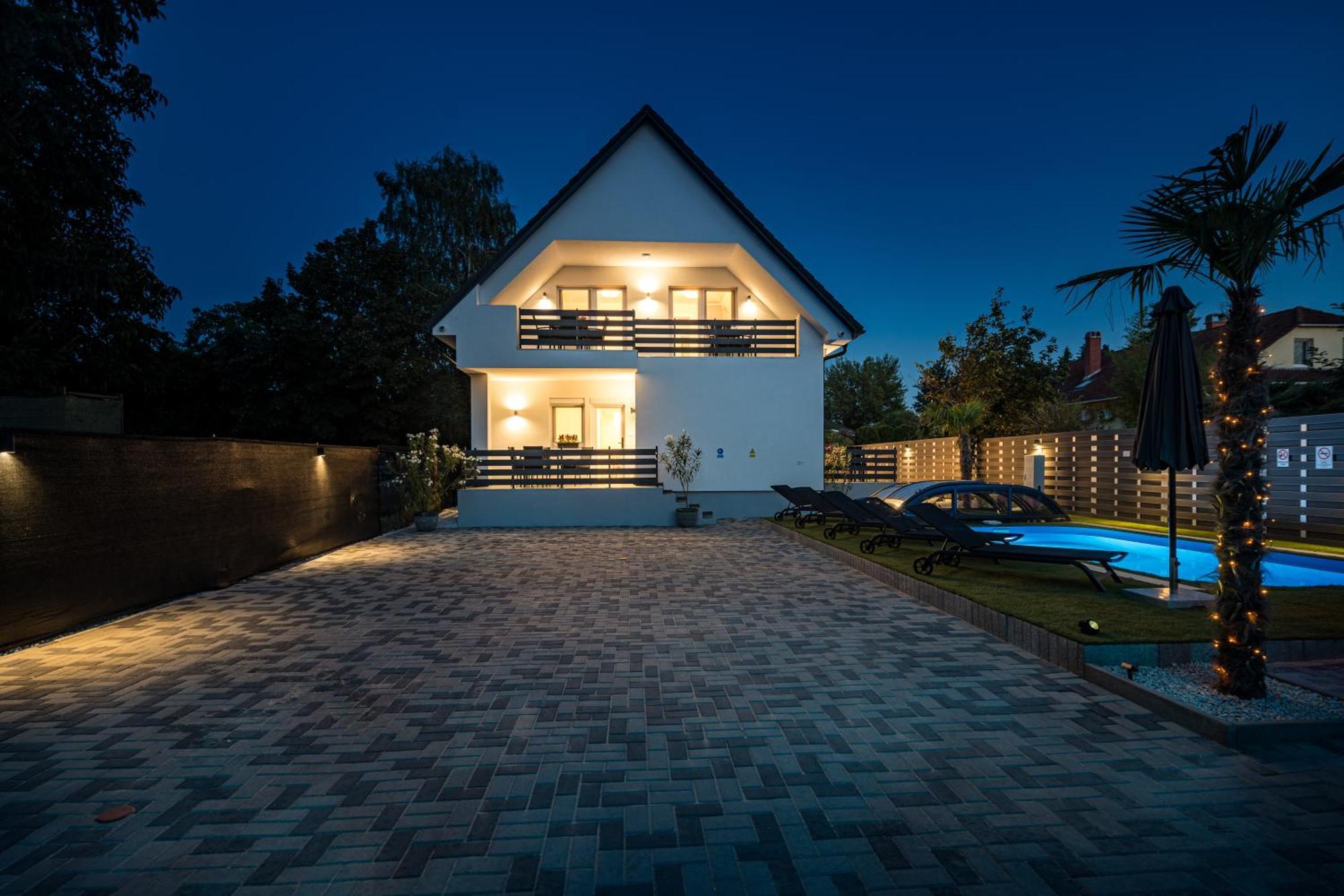 Balatonic Lime Apartmanhaz Siofok Exterior photo