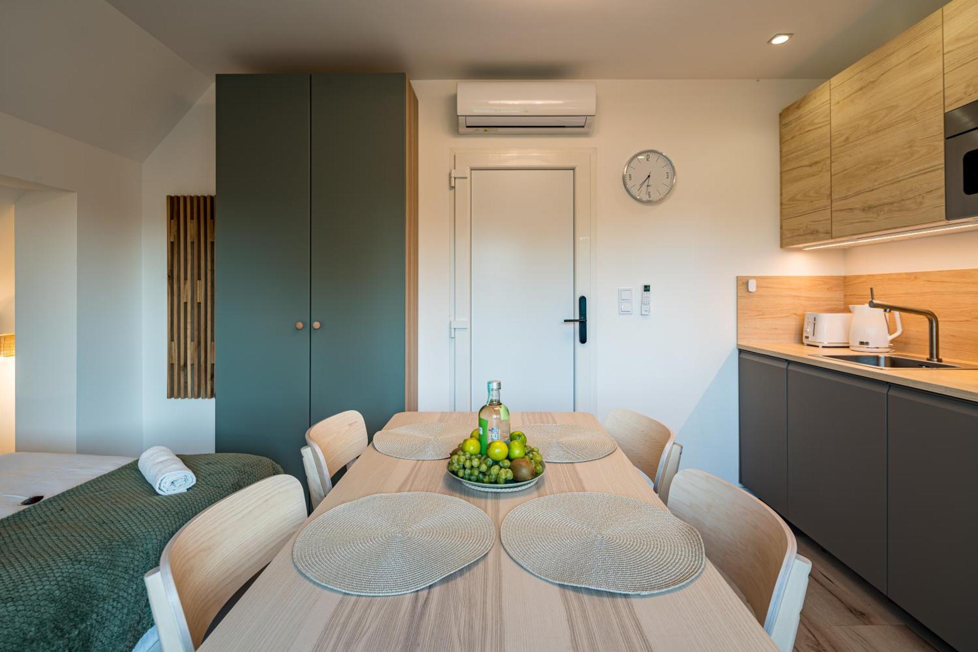Balatonic Lime Apartmanhaz Siofok Exterior photo